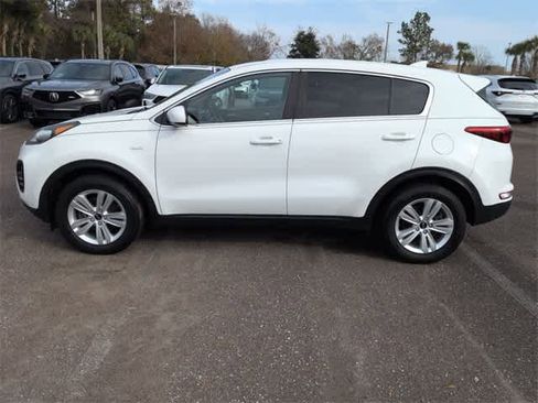 Used 2019 Kia Sportage LX image 5