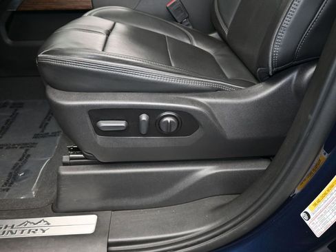 Used 2022 Chevrolet Silverado 1500 High Country image 15