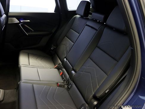 Used 2025 BMW X1 xDrive28i w/ Premium Package image 12