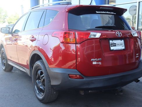Used 2013 Toyota RAV4 LE AWD/4WD image 3