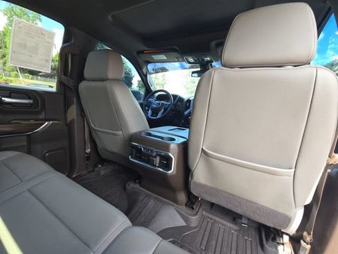 Used 2021 GMC Sierra 1500 SLT w/ SLT Premium Plus Package AWD/4WD image 18