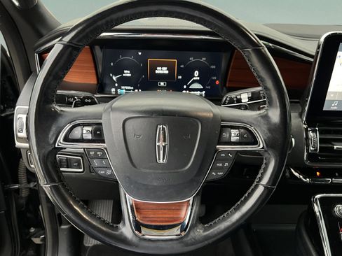 Used 2018 Lincoln Navigator L Reserve w/ Technology Package AWD/4WD image 15