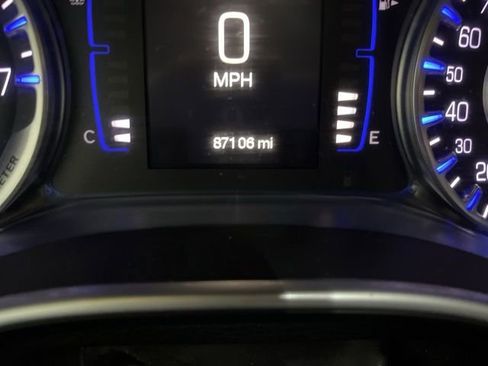 Used 2015 Chrysler 200 Limited w/ Convenience Group image 58