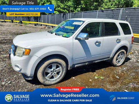 Used 2012 Ford Escape XLS AWD/4WD image 1