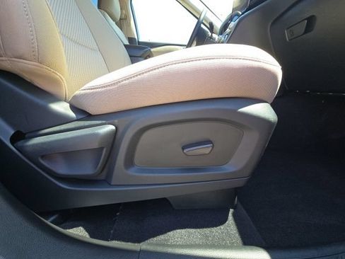 Used 2024 Ford Explorer XLT RWD image 20