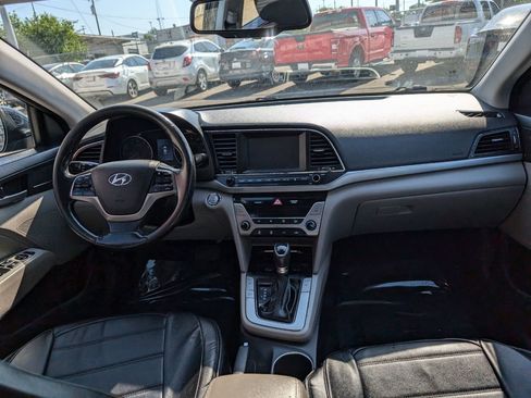 Used 2017 Hyundai Elantra Limited FWD image 14