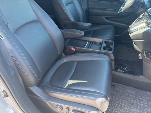 Used 2023 Honda Odyssey Touring image 30