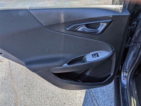 Used 2022 Chevrolet Malibu LT image 27