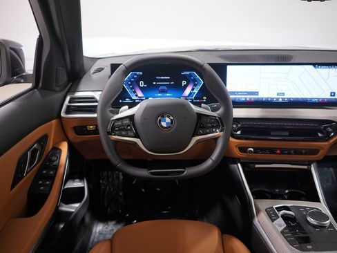 Used 2025 BMW 330i Sedan w/ Convenience Package RWD image 11