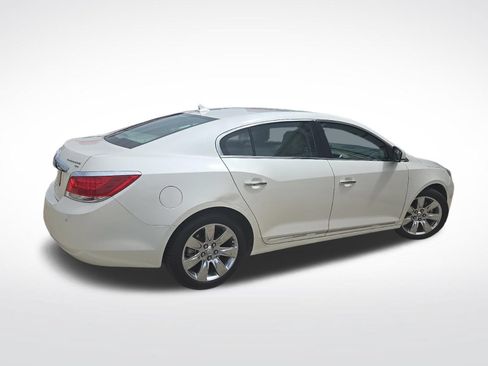 Used 2011 Buick LaCrosse CXL w/ Entertainment Package FWD image 5