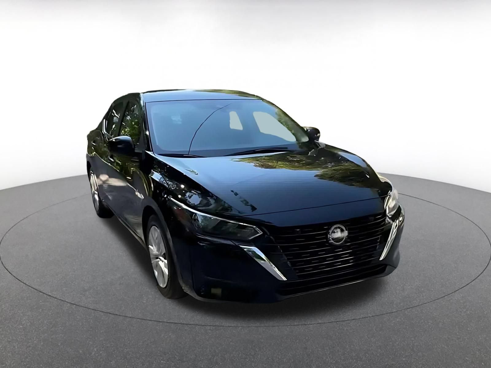 Used 2025 Nissan Sentra S FWD image 3
