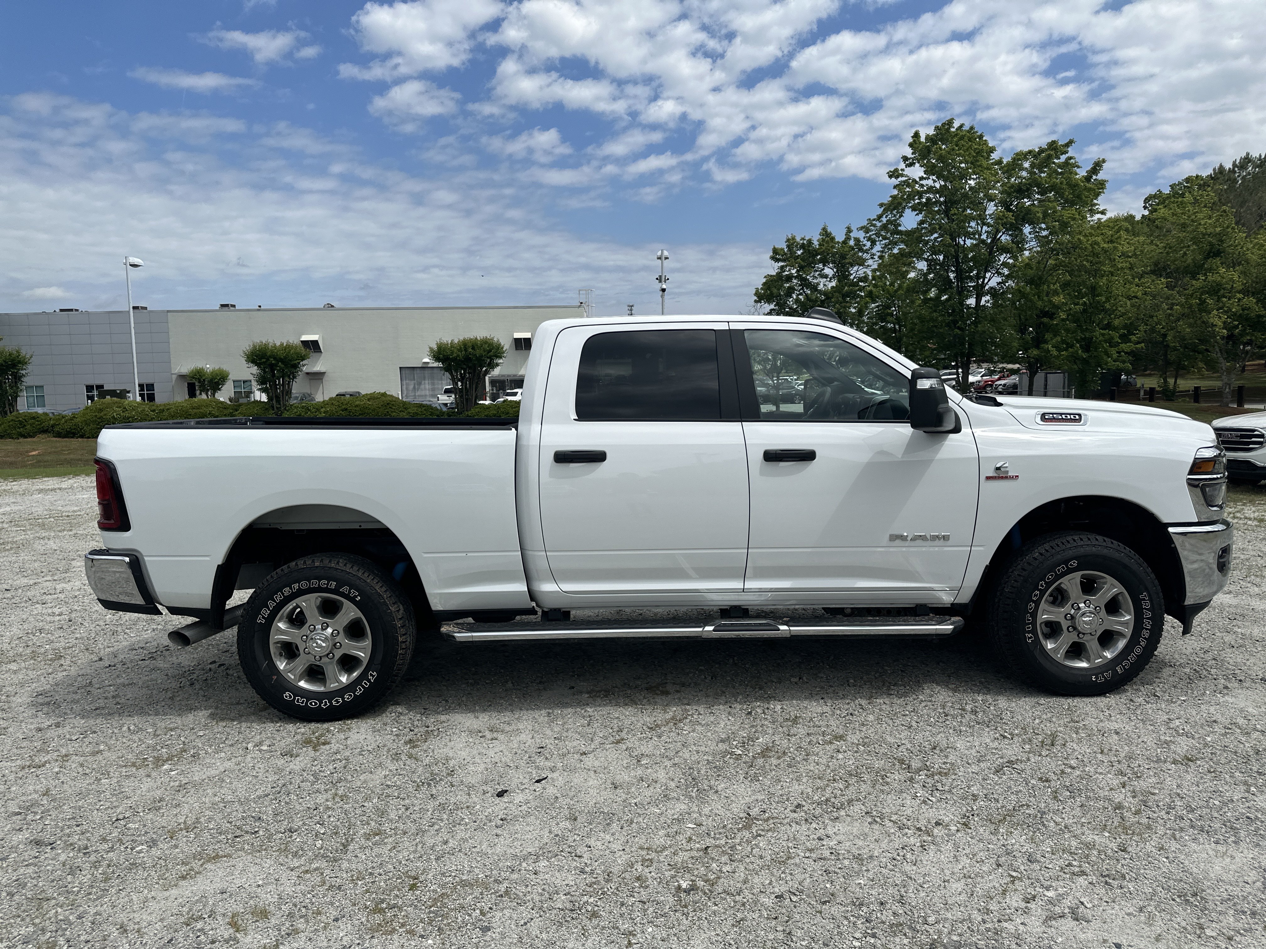 Used 2026 RAM 2500 Big Horn AWD/4WD image 4