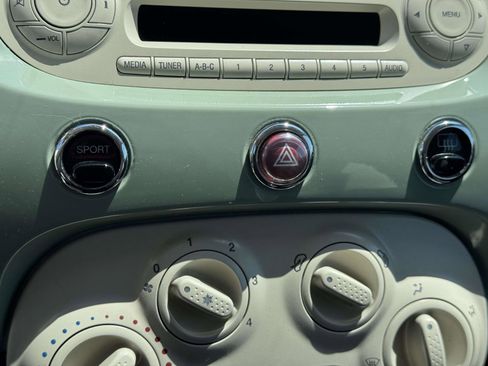 Used 2013 FIAT 500 Pop FWD image 23
