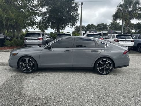 Used 2024 Honda Accord Sport image 3