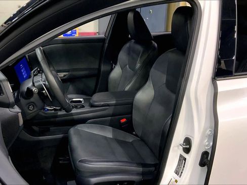 Certified 2023 Lexus RZ 450e Premium w/ Technology Package image 8