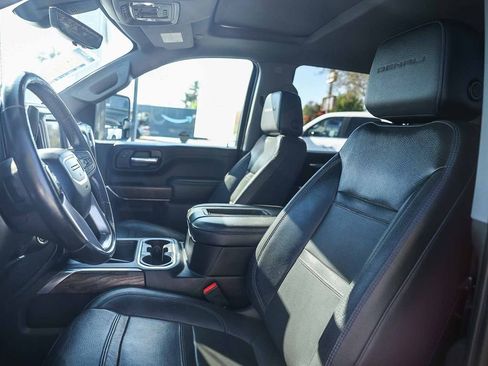 Used 2022 GMC Sierra 3500 Denali w/ Denali Ultimate Package image 28