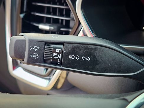 New 2026 GMC Canyon Elevation w/ Convenience Package image 17