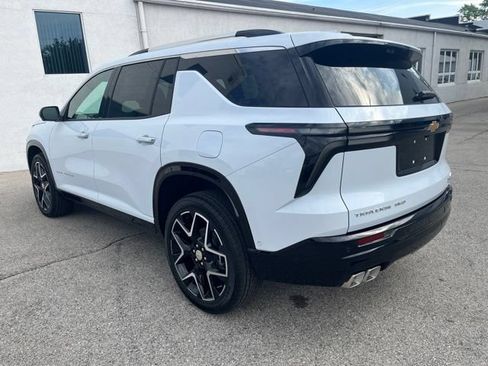 New 2026 Chevrolet Traverse High Country w/ LPO, Floor Liner Package AWD/4WD image 3