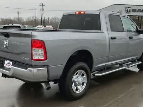 Used 2024 RAM 2500 Tradesman w/ Chrome Appearance Group AWD/4WD image 8