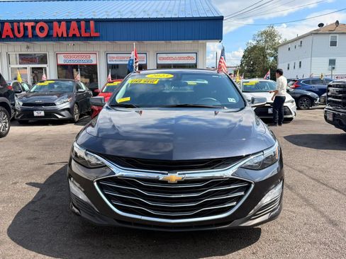 Used 2023 Chevrolet Malibu LT FWD image 3