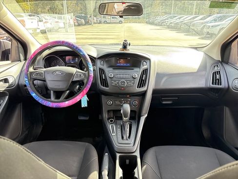 Used 2017 Ford Focus S image 7