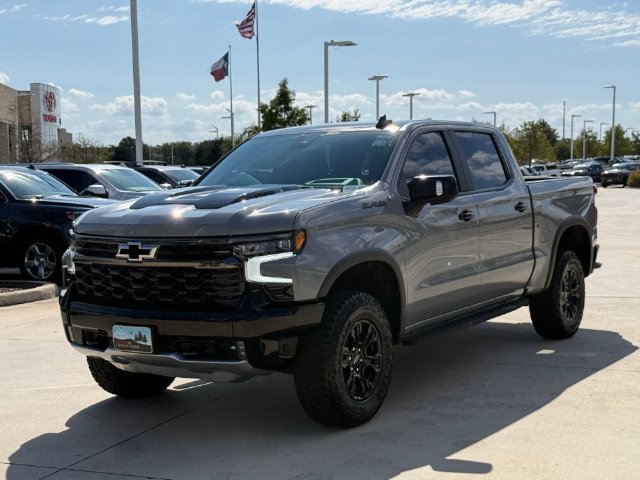 Used 2024 Chevrolet Silverado 1500 ZR2 w/ Technology Package AWD/4WD image 11