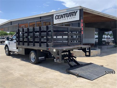 Used 2022 Ford F350 XL w/ Power Equipment Group RWD image 8