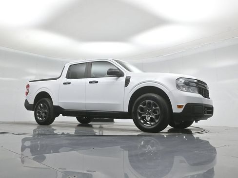 Certified 2023 Ford Maverick XLT FWD image 4