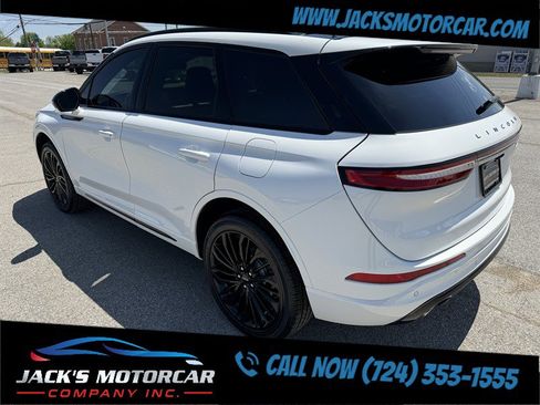 Used 2024 Lincoln Corsair Reserve w/ Equipment Group 201A AWD/4WD image 8