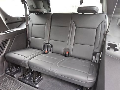Used 2025 GMC Yukon Denali w/ Denali Reserve Package AWD/4WD image 7
