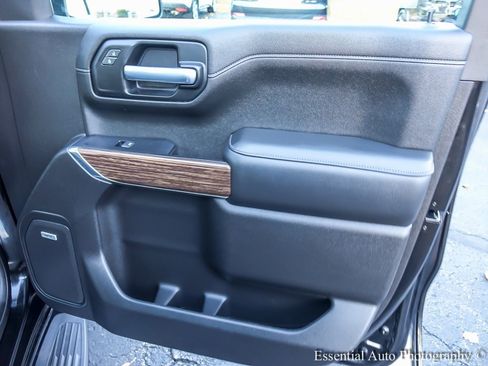 Used 2021 Chevrolet Silverado 1500 High Country image 31