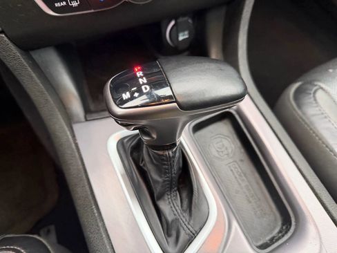 Used 2022 Dodge Charger SXT w/ Leather Interior Group image 58