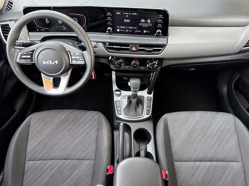 Certified 2024 Kia Seltos LX AWD/4WD image 18
