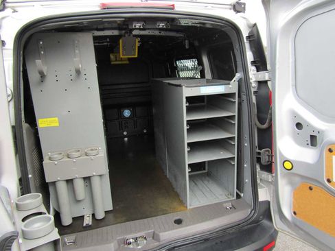 Used 2019 Ford Transit Connect XLT image 7