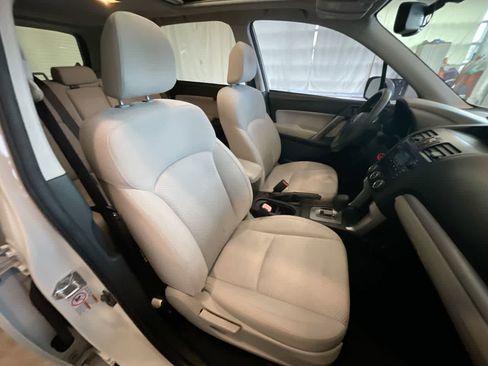 Used 2015 Subaru Forester 2.5i Premium w/ All-Weather Package image 24