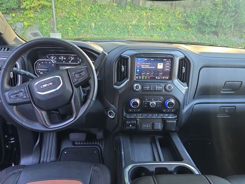 Used 2023 GMC Sierra 2500 AT4 w/ AT4 Preferred Package image 22
