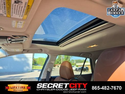 Used 2020 Subaru Outback Touring XT AWD/4WD image 11