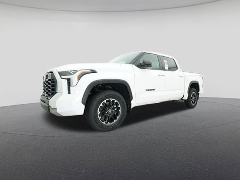 New 2025 Toyota Tundra SR5 image 17
