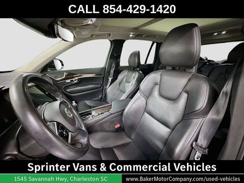 Used 2018 Volvo XC90 T5 Momentum w/ Convenience Package AWD/4WD image 5