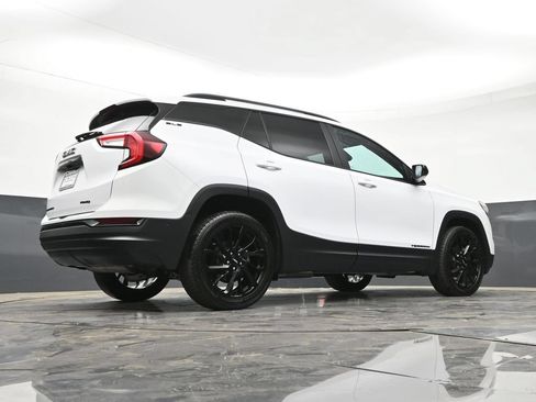 Used 2023 GMC Terrain SLE w/ Elevation Edition AWD/4WD image 28