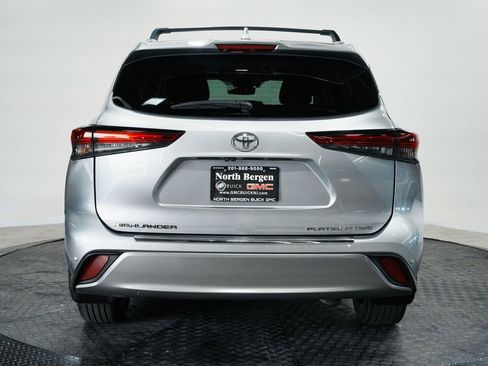 Used 2023 Toyota Highlander Platinum AWD/4WD image 7