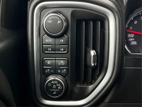 Used 2019 Chevrolet Silverado 1500 LTZ AWD/4WD image 24