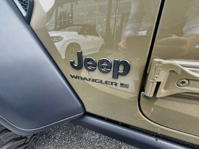 Used 2025 Jeep Wrangler Sport AWD/4WD image 30