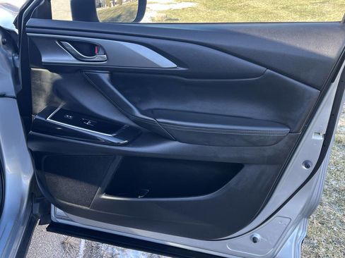 Used 2018 MAZDA CX-9 Touring image 28