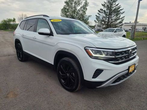 Used 2023 Volkswagen Atlas SE w/ Black Wheel Package AWD/4WD image 4