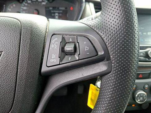Used 2017 Chevrolet Trax LS FWD image 17