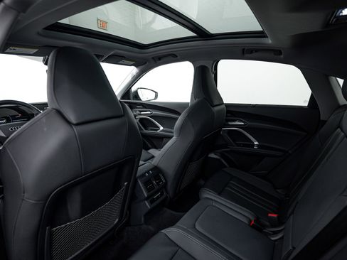 Certified 2025 Audi Q5 Premium Plus w/ Premium Plus image 19