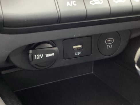 Used 2024 Hyundai Elantra SE FWD image 23
