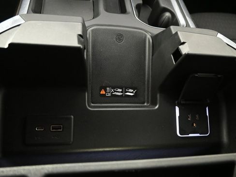 Used 2022 Chevrolet Silverado 1500 RST image 31