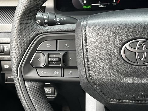 Used 2025 Toyota Tacoma TRD Pro image 12